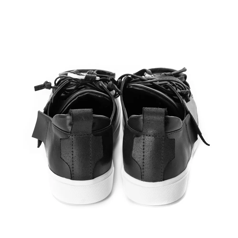 Crossroads black leather low top women sneakers