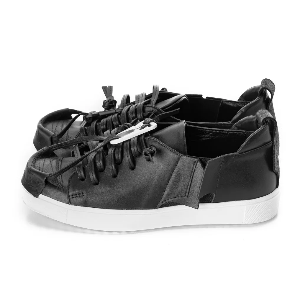 Crossroads black leather low top women sneakers