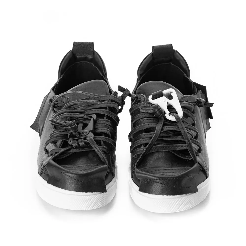 Crossroads black leather low top women sneakers