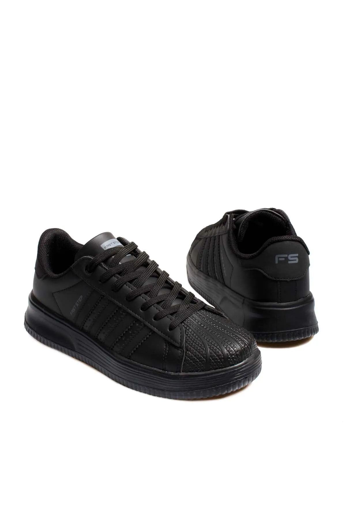 Men's All-Black Leather Low-Top Sneakers with Textured Toe - Wessi