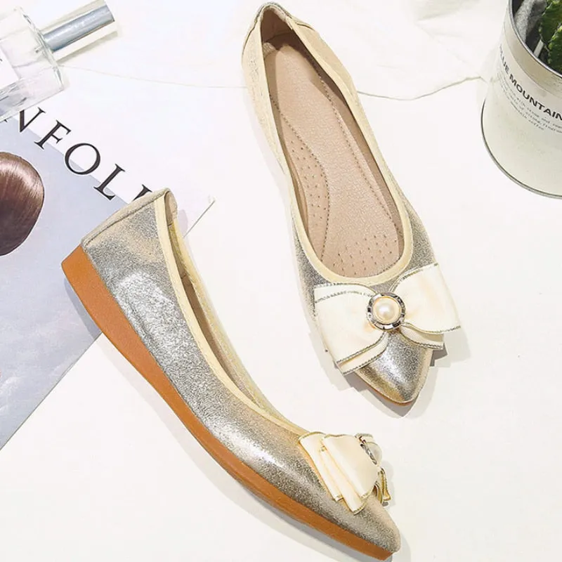 vanccy  Round Head Soft Bottom Shallow Mouth Mother Shoes Flat